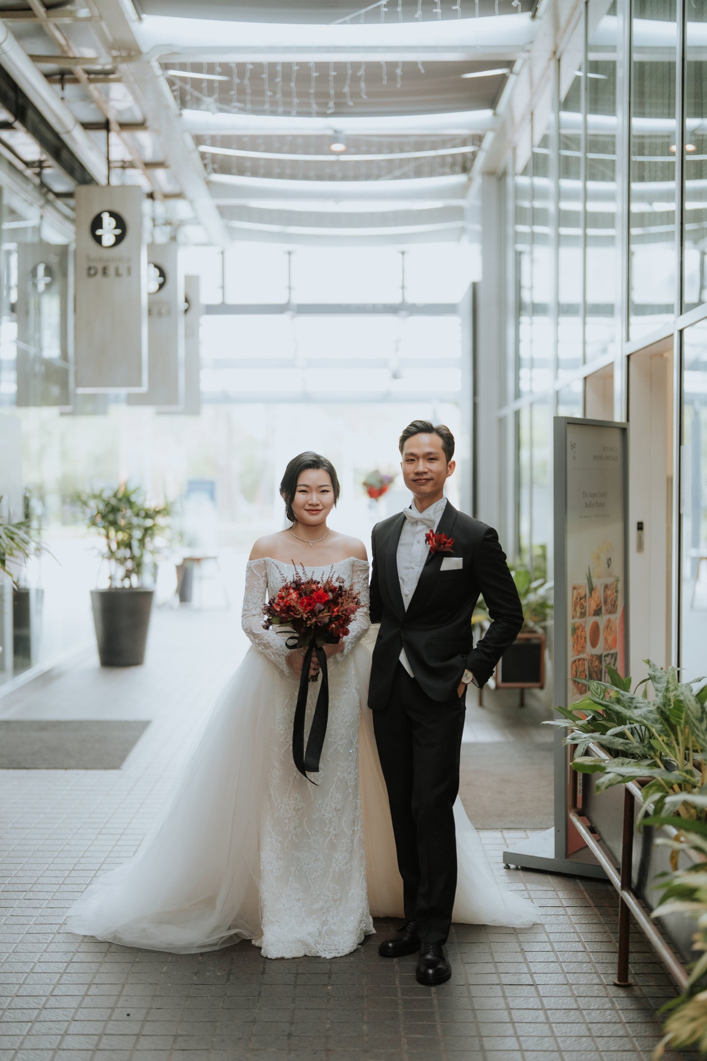 Justin & Cwen (decor entry from)